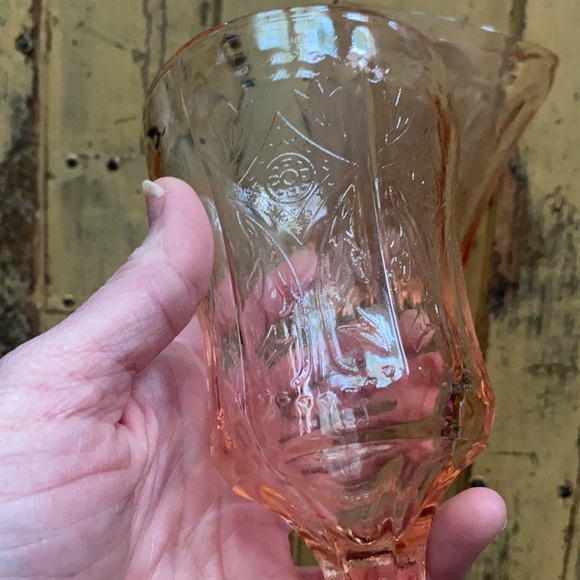 VINTAGE BLUSH PINK CARNIVAL GLASS GOBLET GLASS SET - Picture 10 of 11